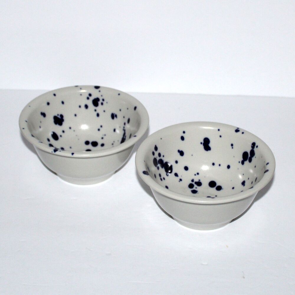2 IKEA Silversida bowls 5.5" ceramic white blue